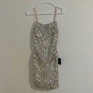 brand new lulus homecoming dress!!